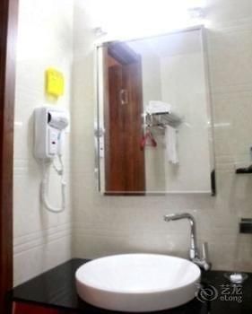 Hualian Business Hotel Shenyang Exterior photo